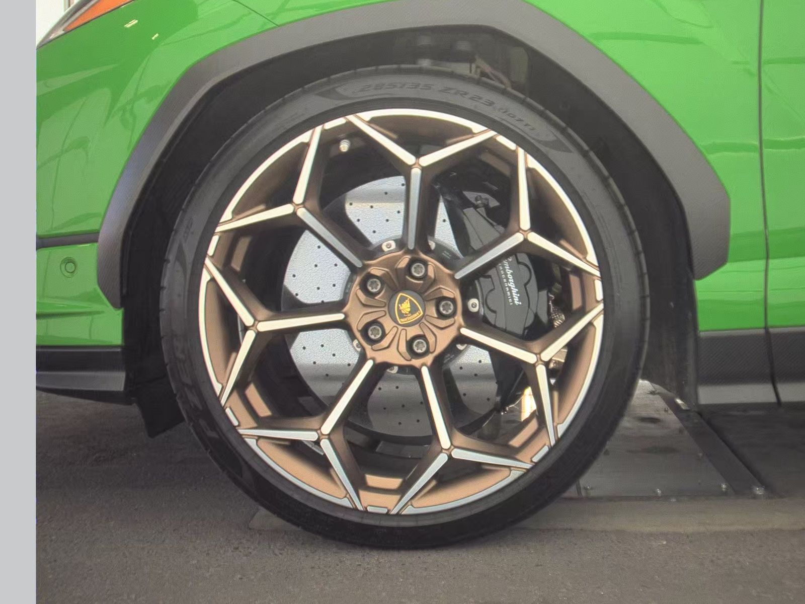 2023 Lamborghini Urus Performante AWD