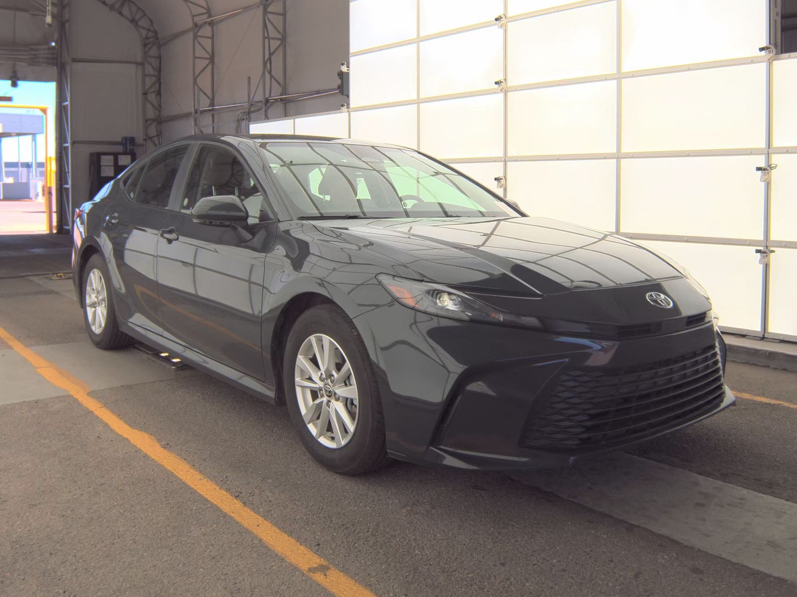 2025 Toyota Camry LE FWD