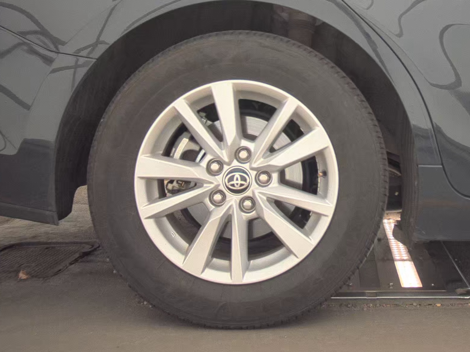 2025 Toyota Camry LE FWD