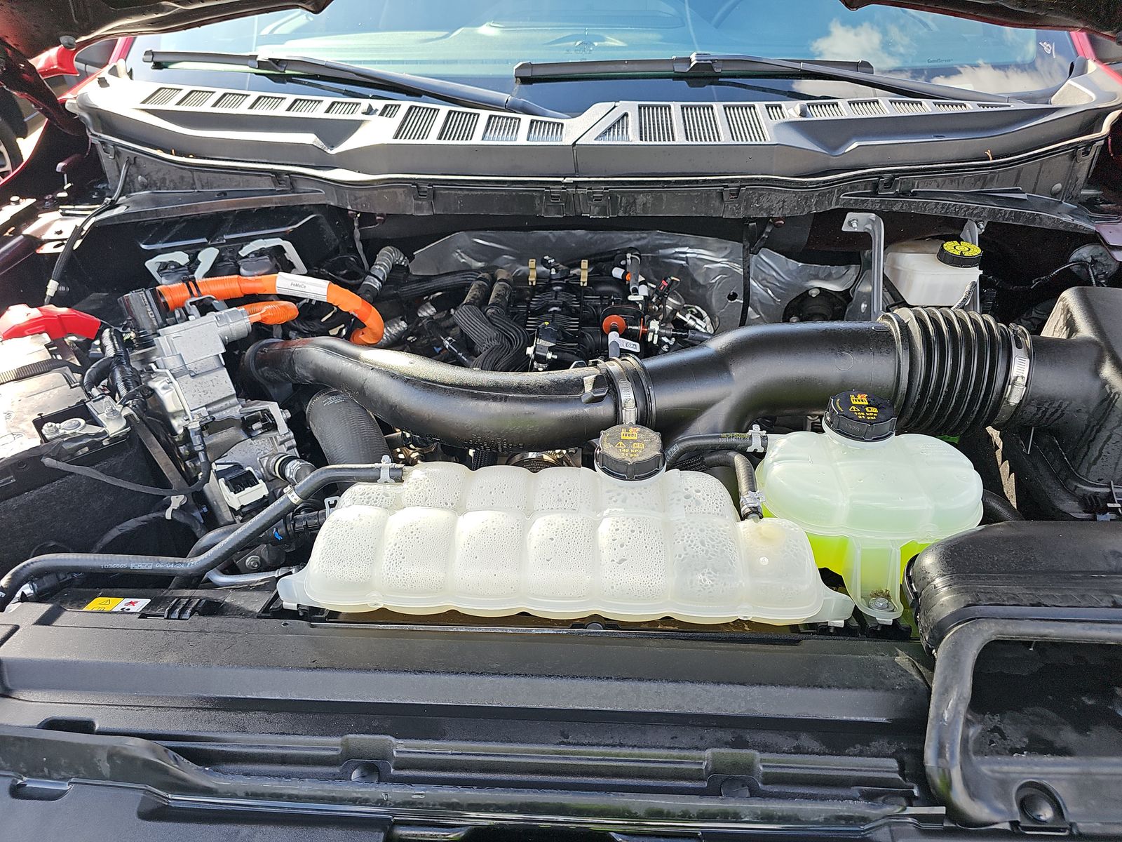 2024 Ford F-150 Hybrid XLT AWD