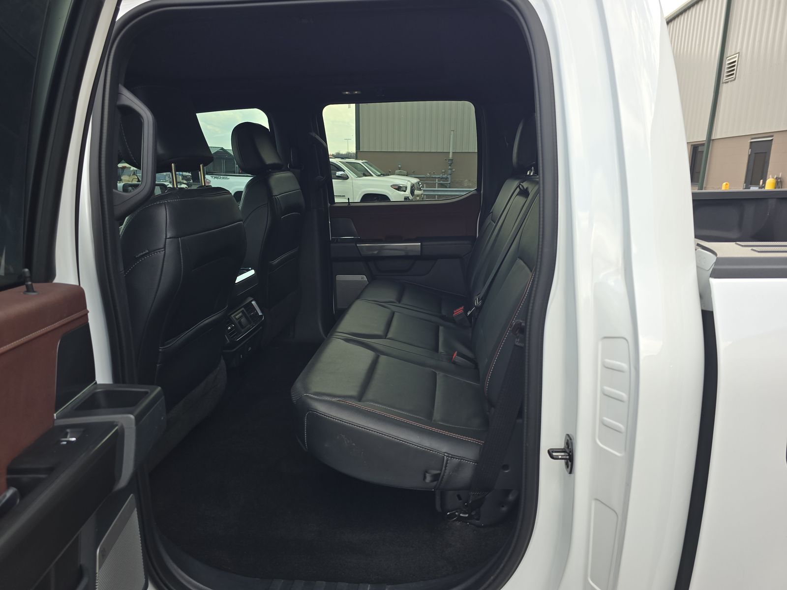 2023 Ford F-150 Lariat AWD