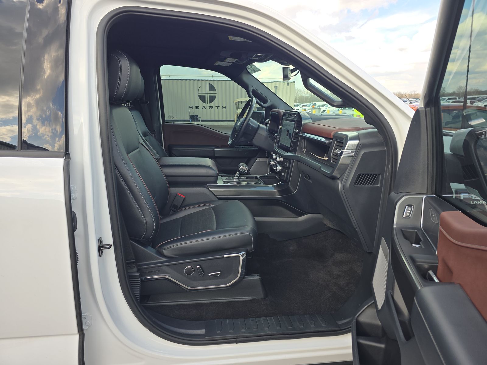 2023 Ford F-150 Lariat AWD