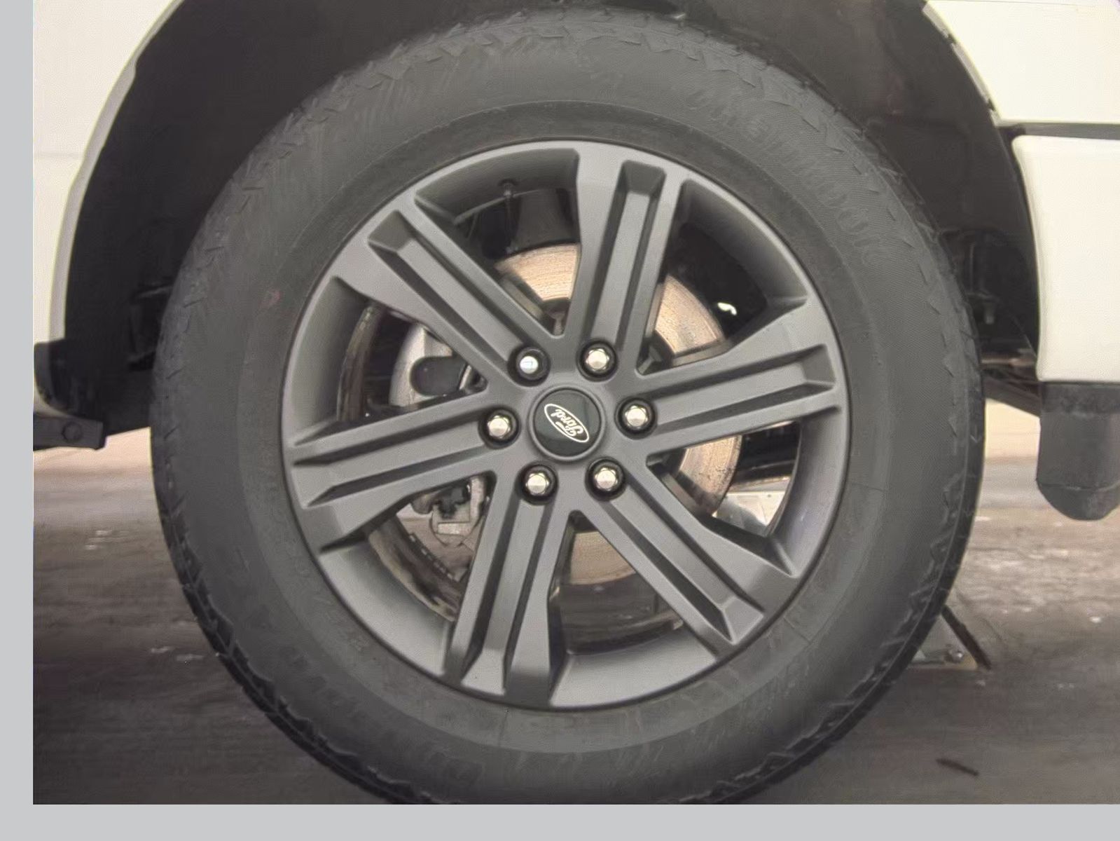 2023 Ford F-150 Lariat AWD