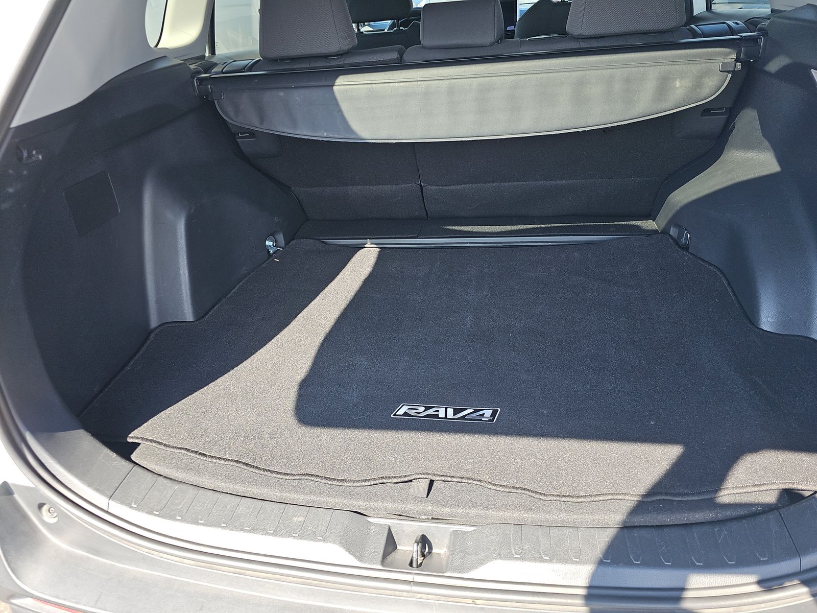 2024 Toyota RAV4 XLE AWD