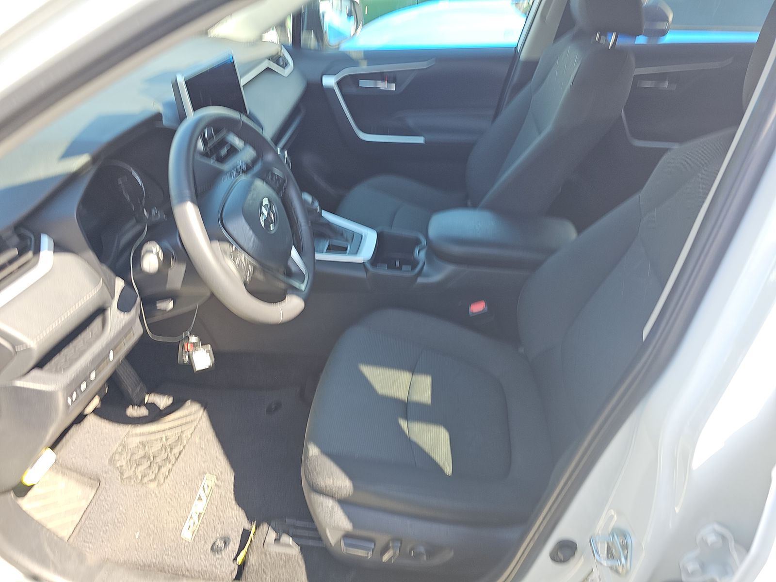 2024 Toyota RAV4 XLE AWD