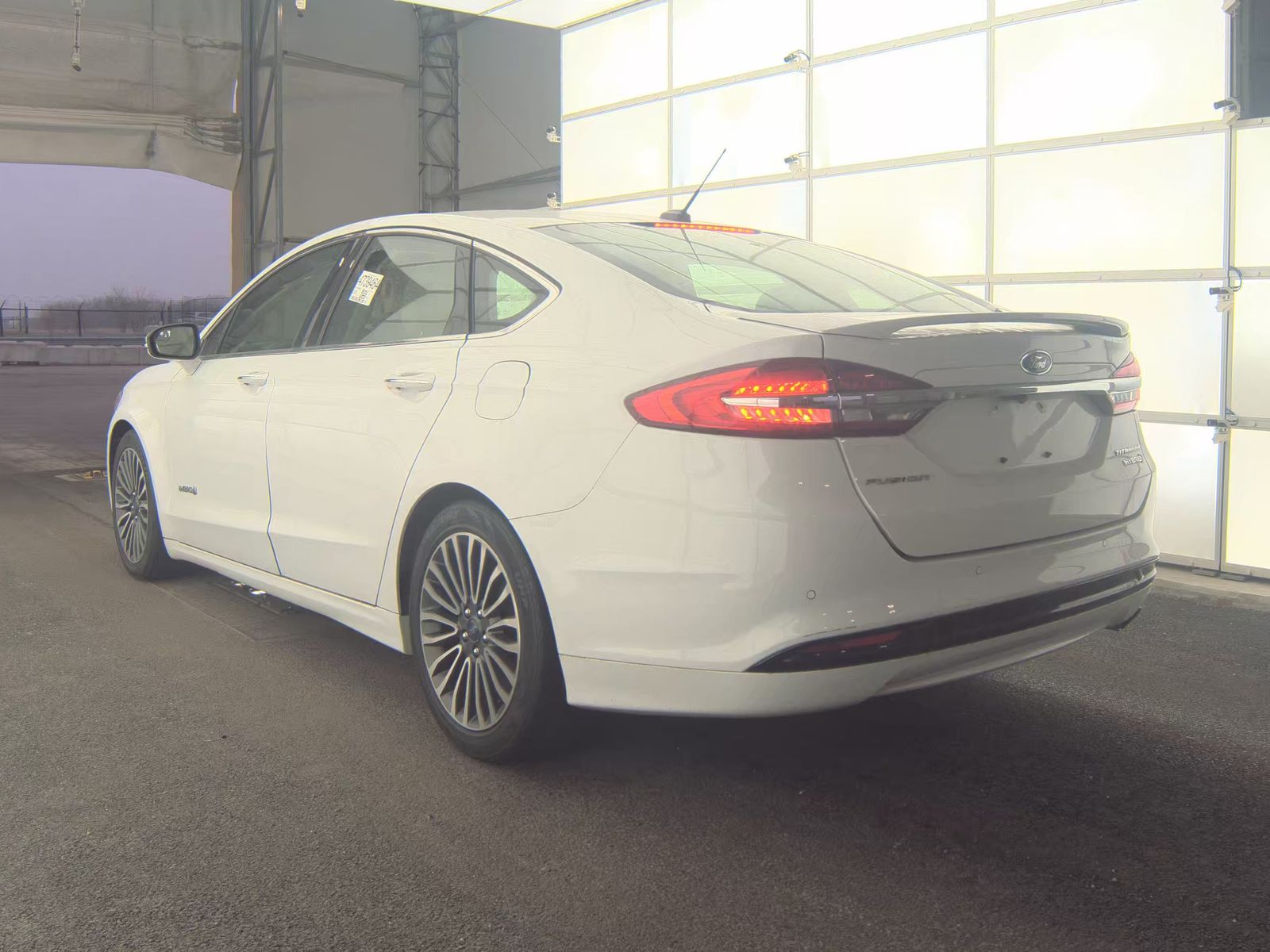 2018 Ford Fusion Hybrid Titanium FWD