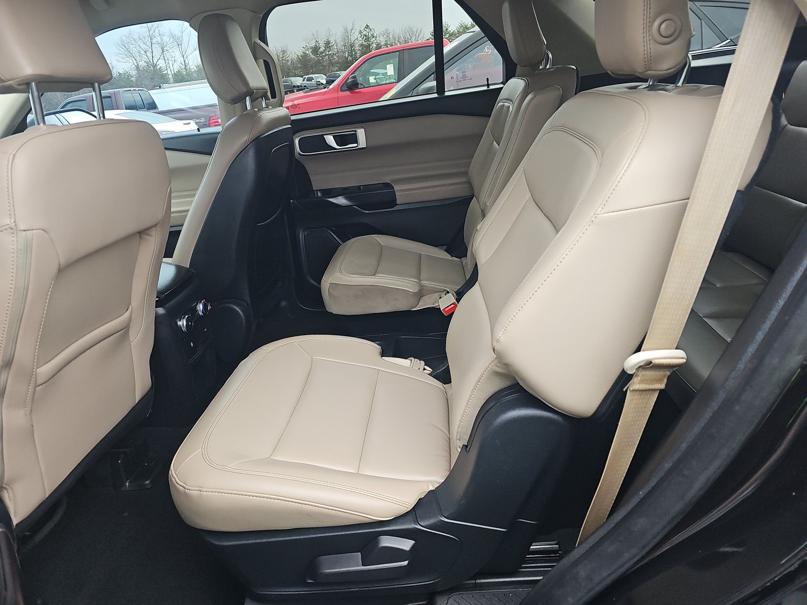 2020 Ford Explorer XLT AWD