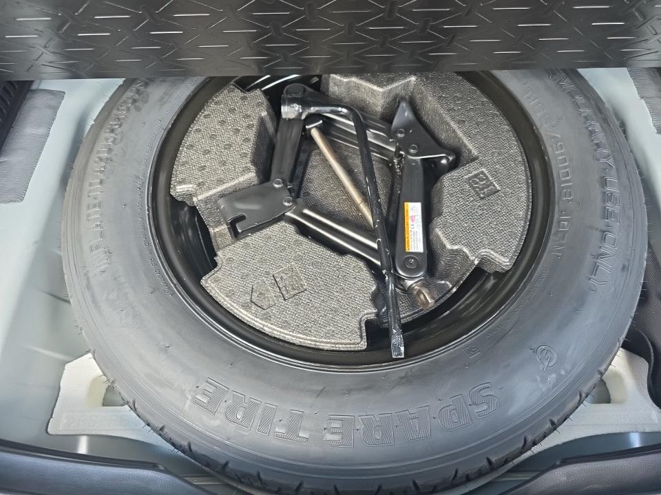 2025 Toyota RAV4 XLE Premium FWD