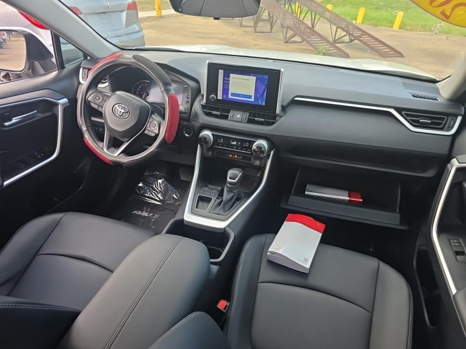 2025 Toyota RAV4 XLE Premium FWD