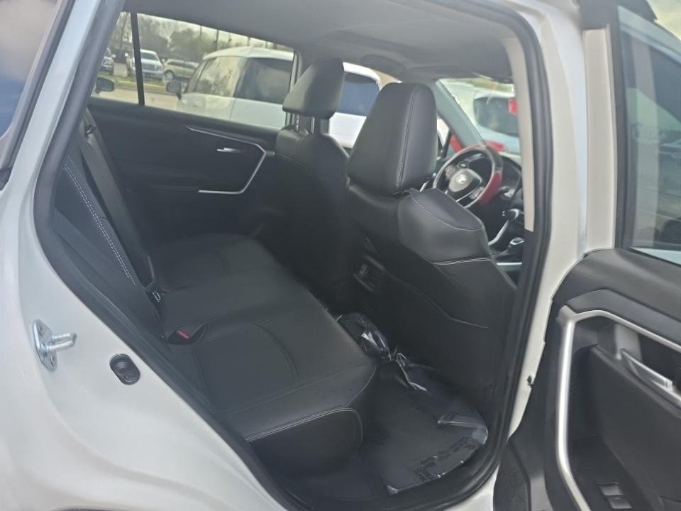 2025 Toyota RAV4 XLE Premium FWD