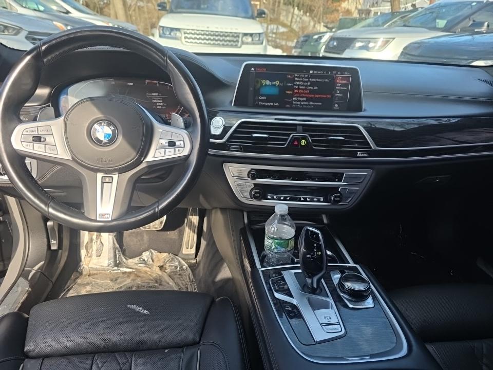 2022 BMW 7 Series 750i xDrive AWD