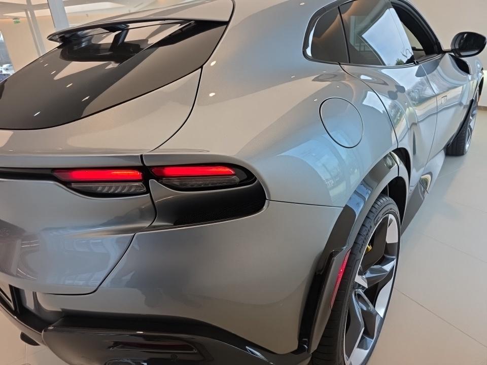 2024 Ferrari Purosangue Base AWD
