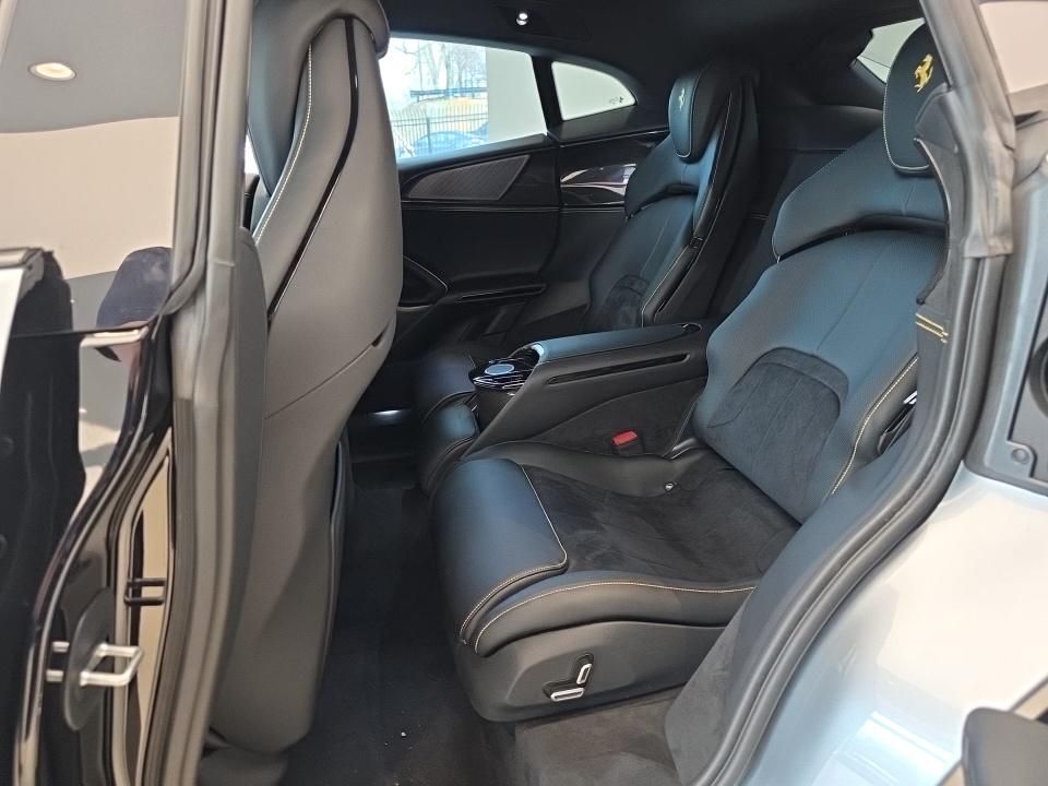 2024 Ferrari Purosangue Base AWD