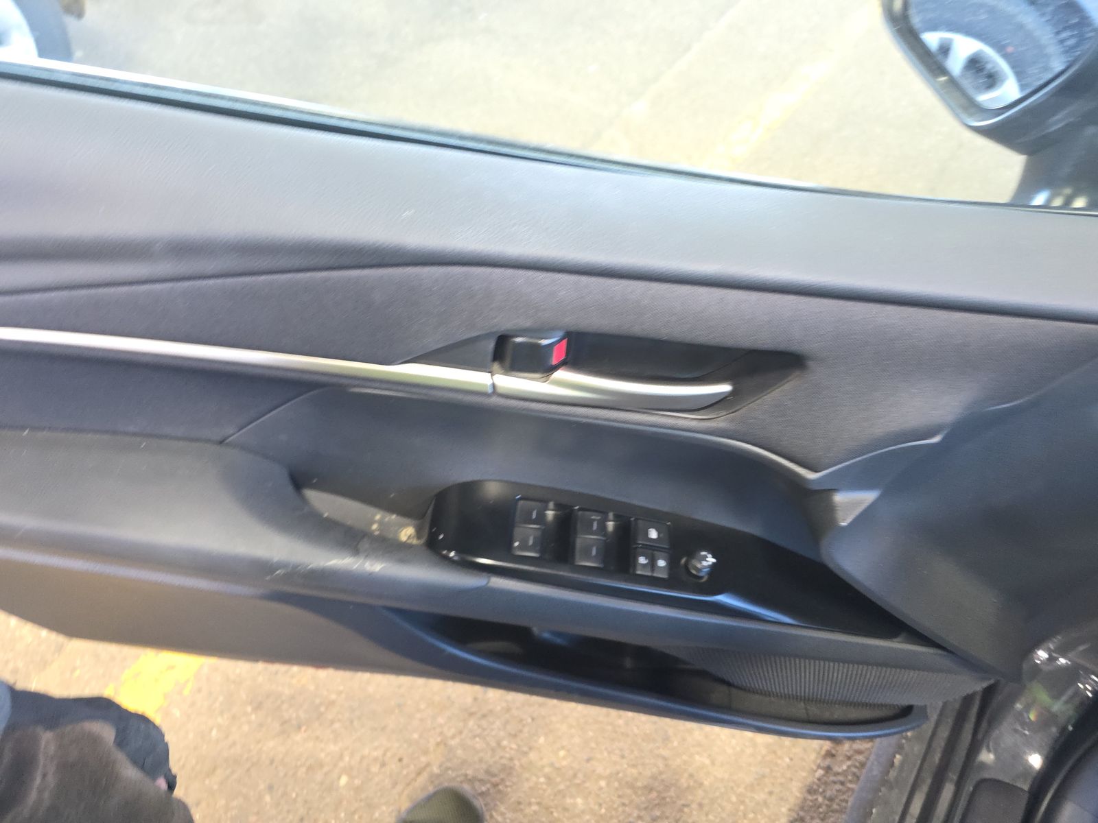 2025 Toyota Camry LE FWD