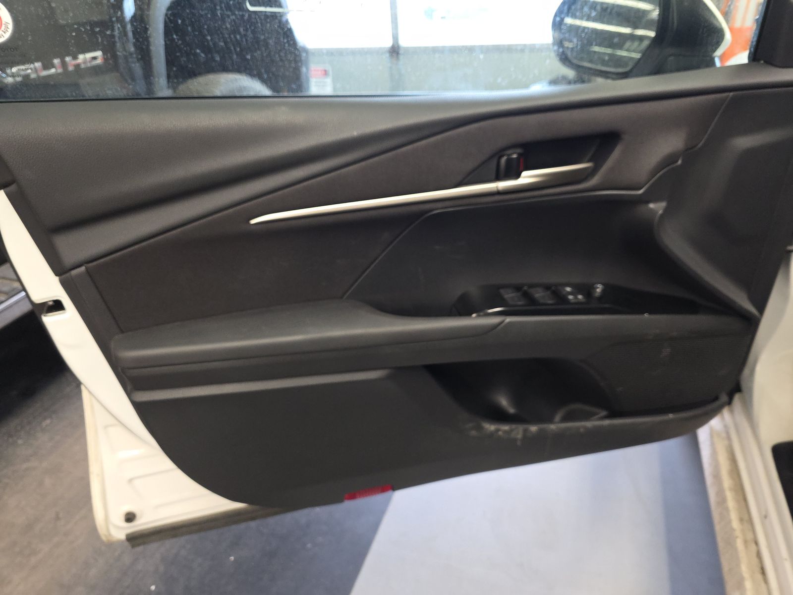 2025 Toyota Camry LE FWD