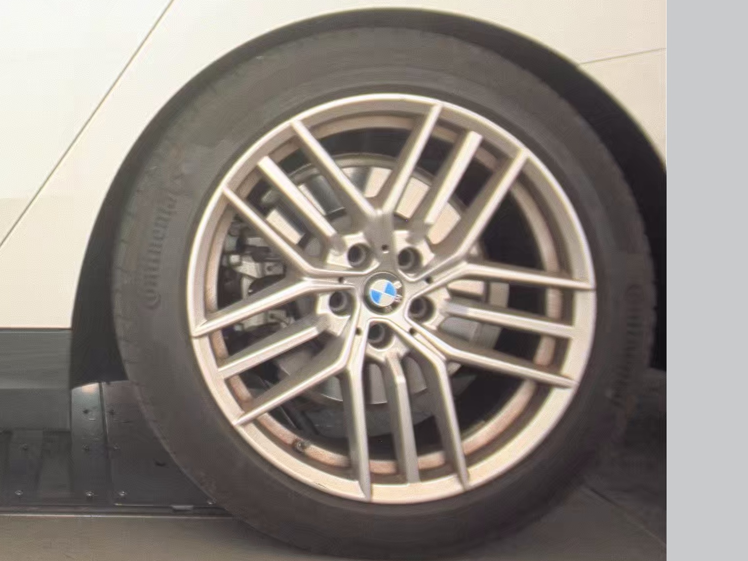 2025 BMW 5 Series 530i xDrive AWD