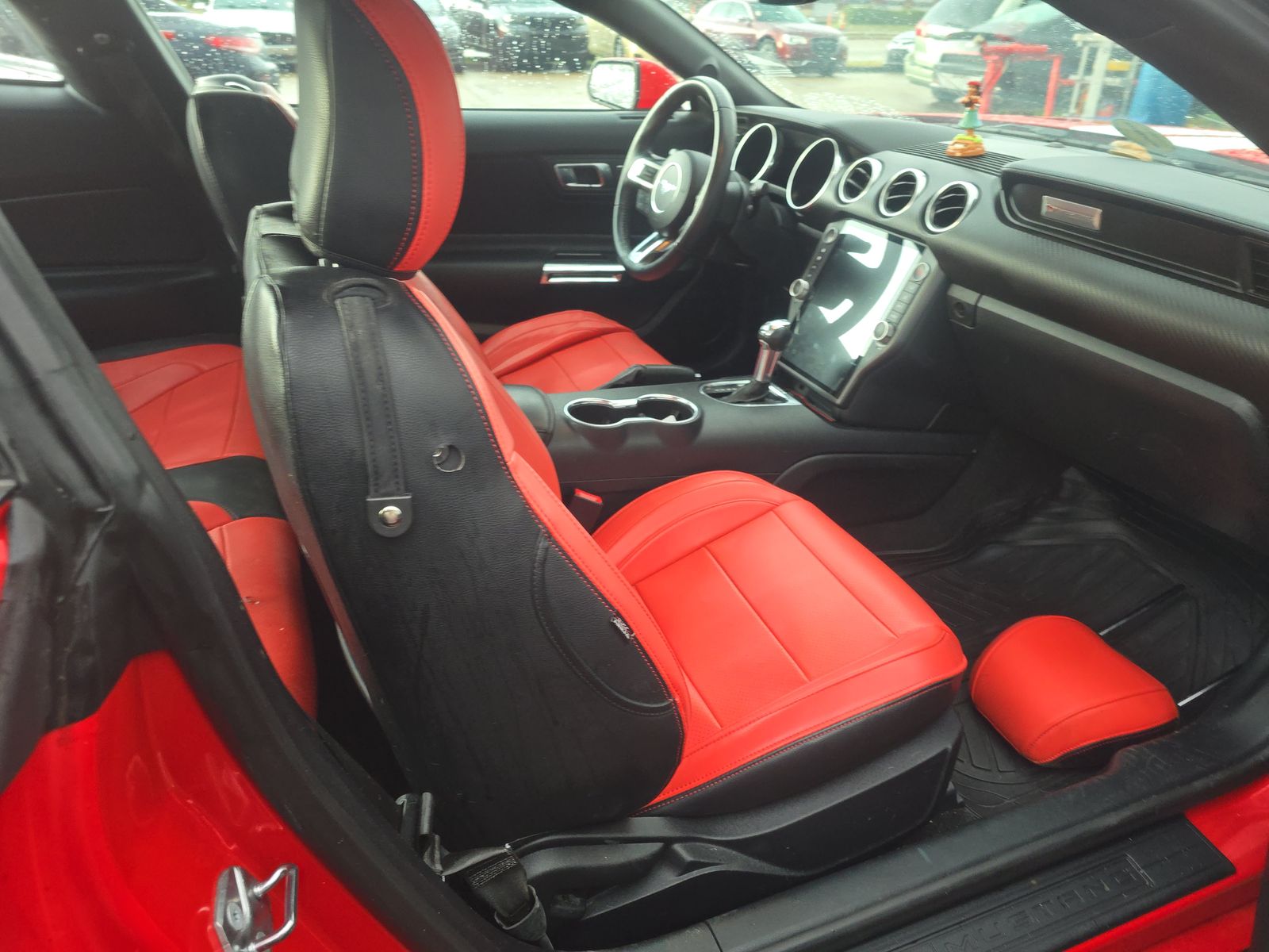 2021 Ford Mustang EcoBoost RWD