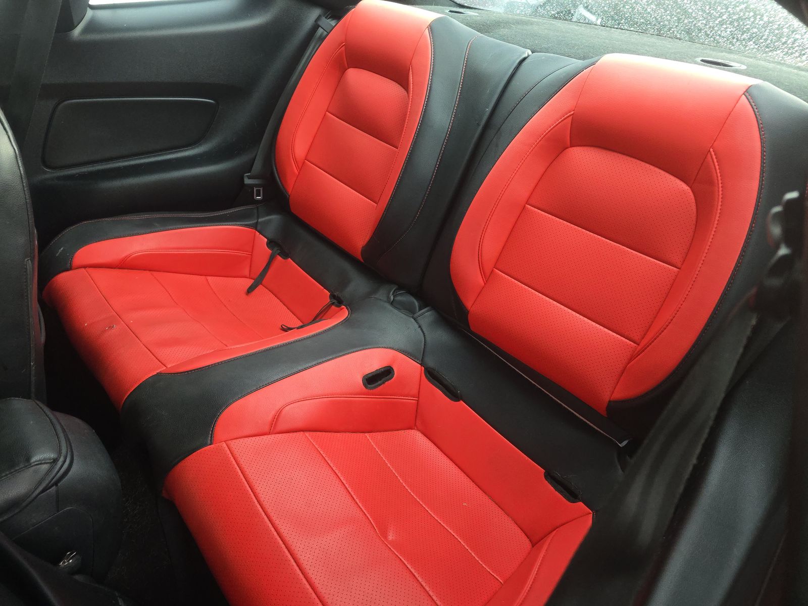 2021 Ford Mustang EcoBoost RWD