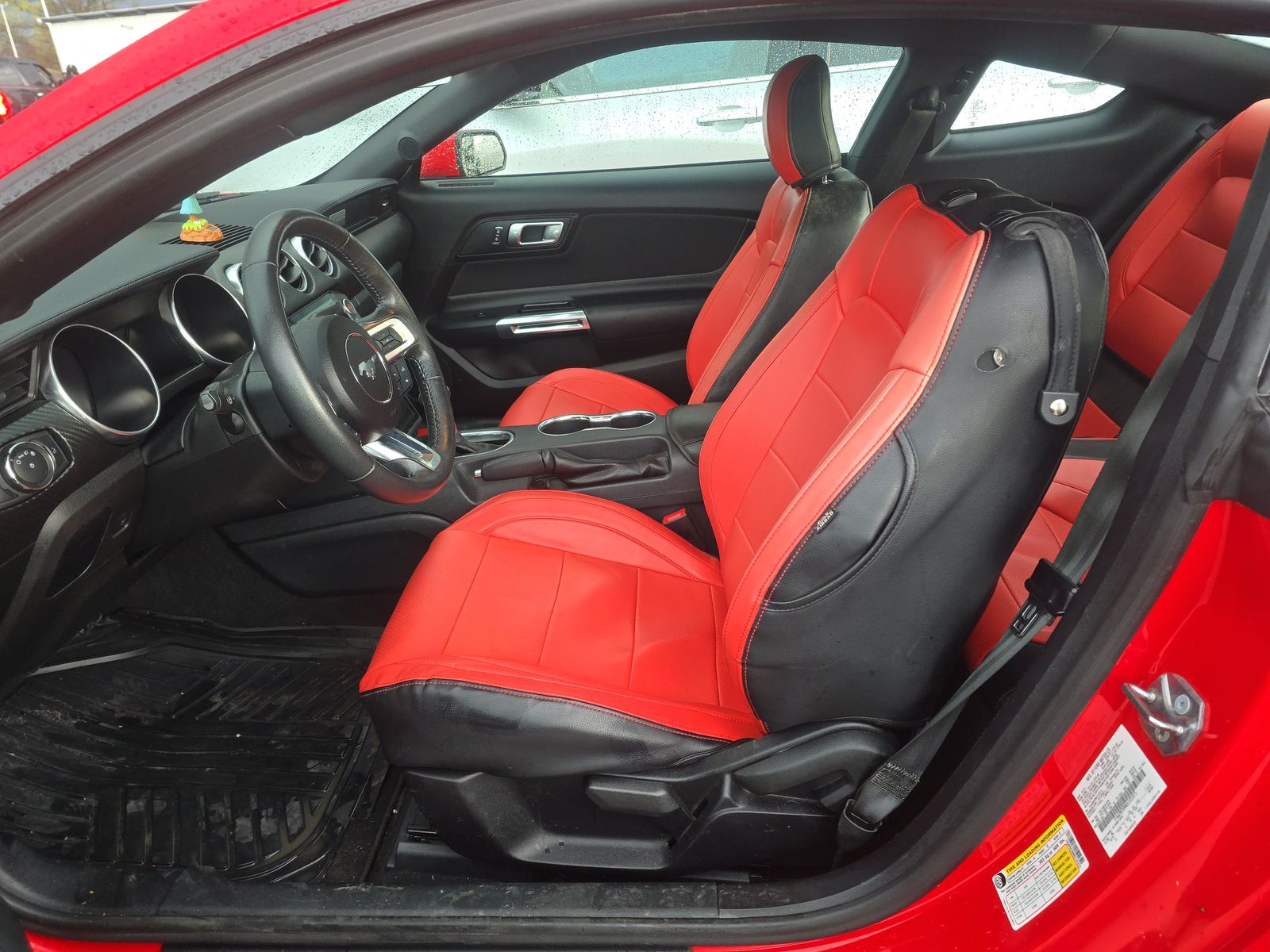 2021 Ford Mustang EcoBoost RWD