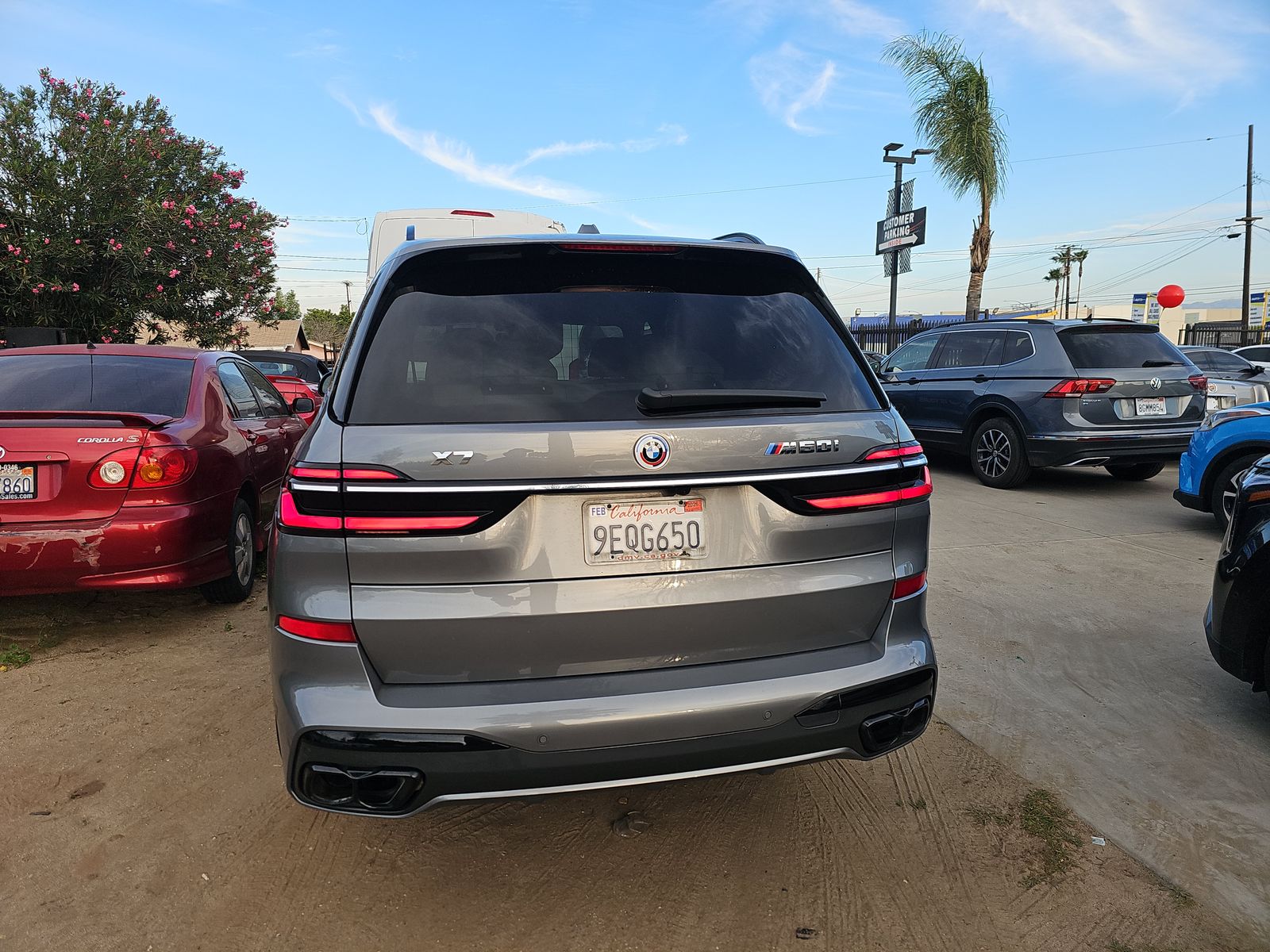 2023 BMW X7 M60i AWD