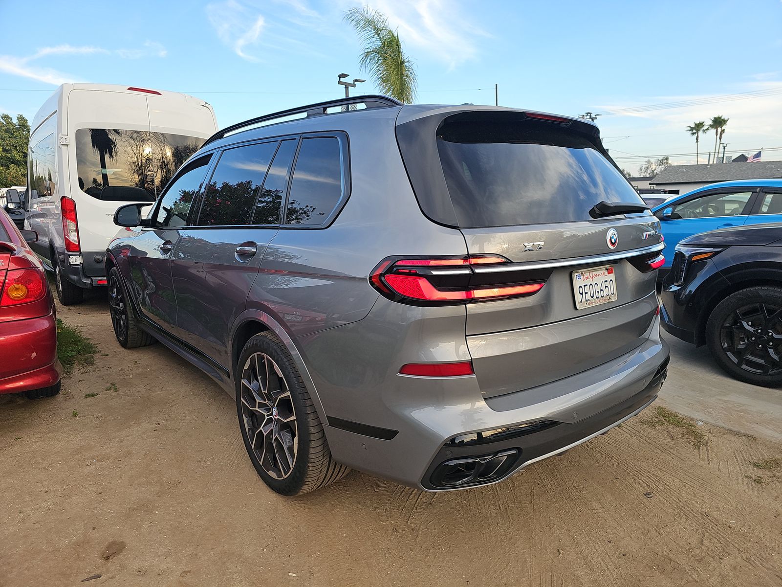2023 BMW X7 M60i AWD