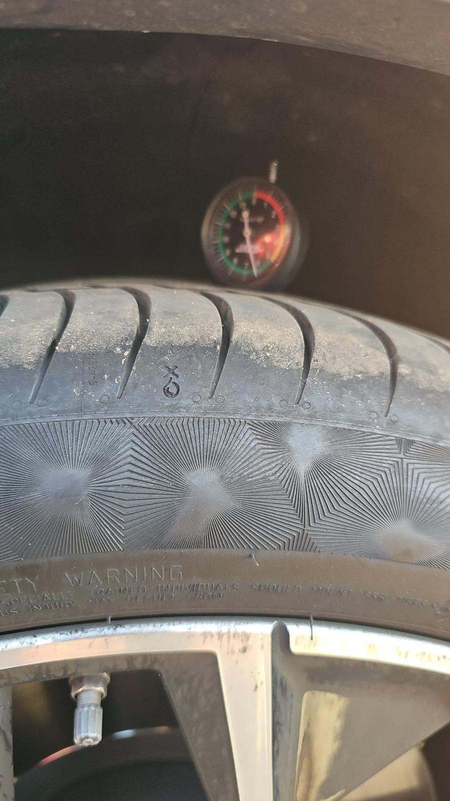 2023 BMW X7 M60i AWD