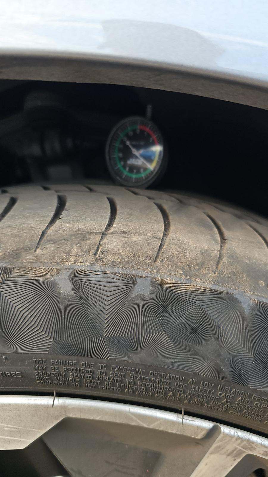 2023 BMW X7 M60i AWD