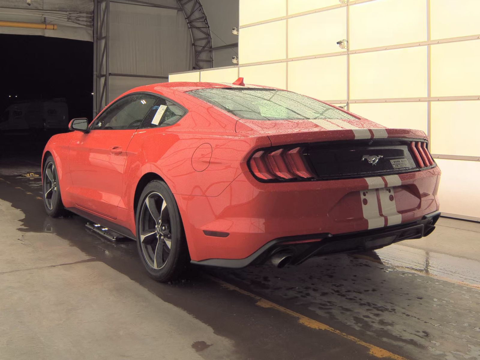 2021 Ford Mustang EcoBoost RWD