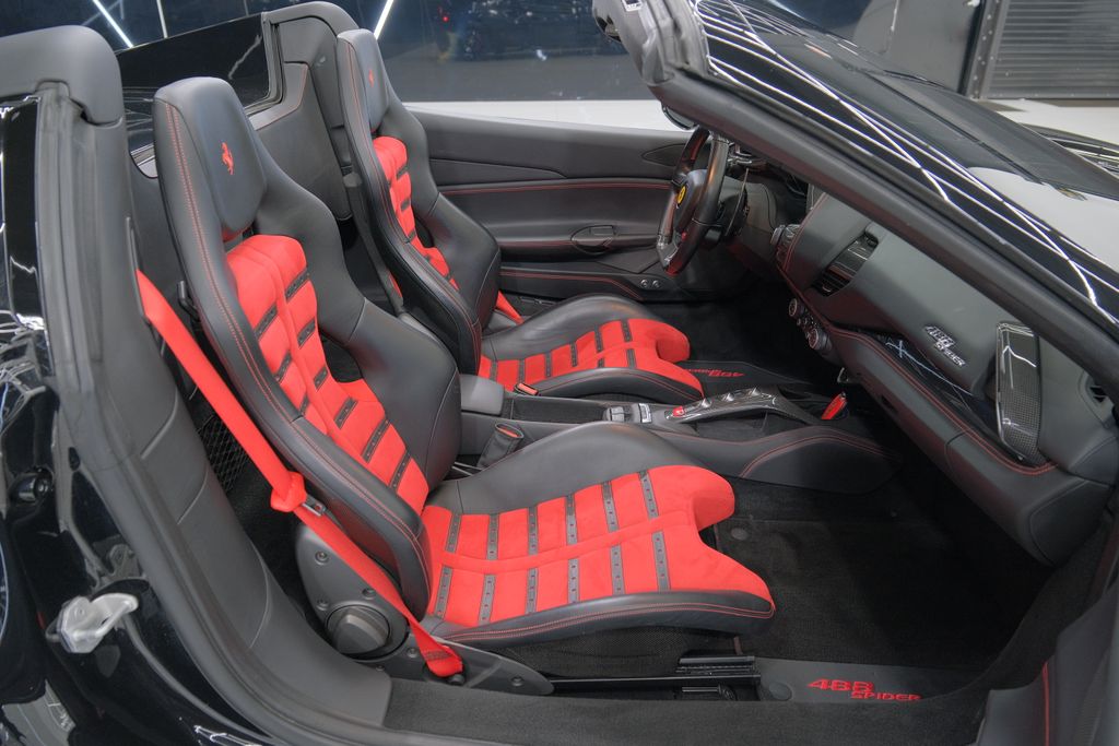 2019 Ferrari 488 Base RWD