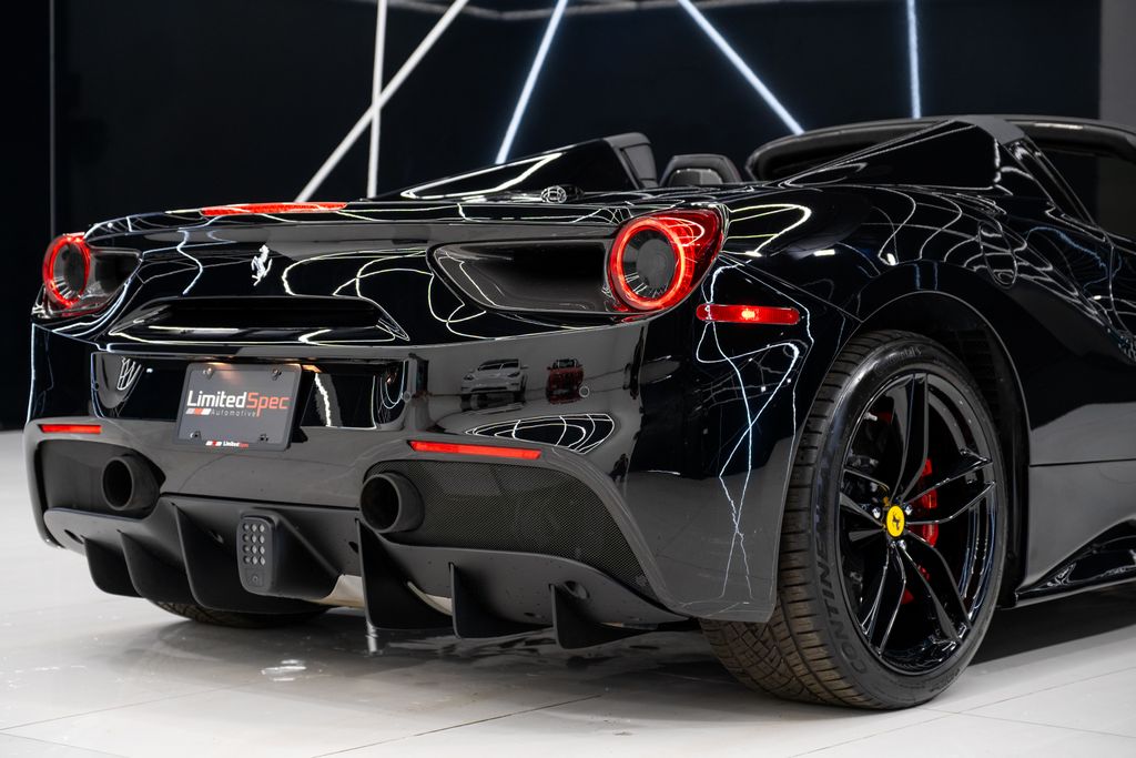 2019 Ferrari 488 Base RWD