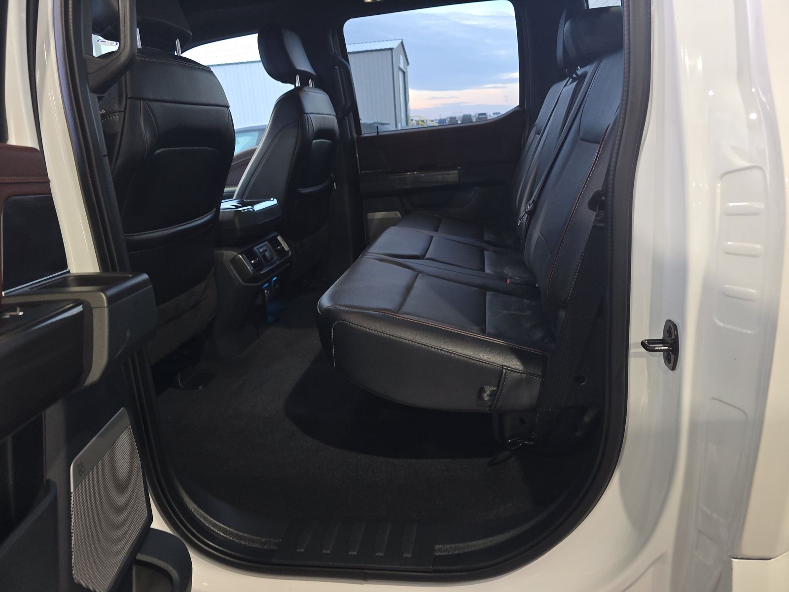 2023 Ford F-150 Lariat AWD