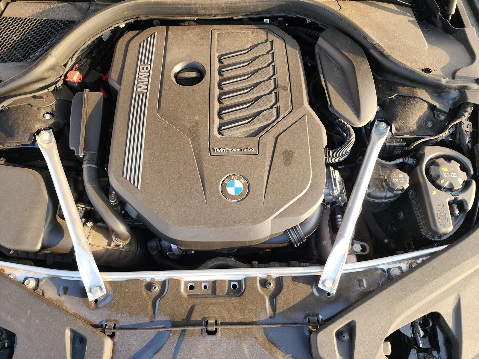 2024 BMW 8 Series 840i RWD