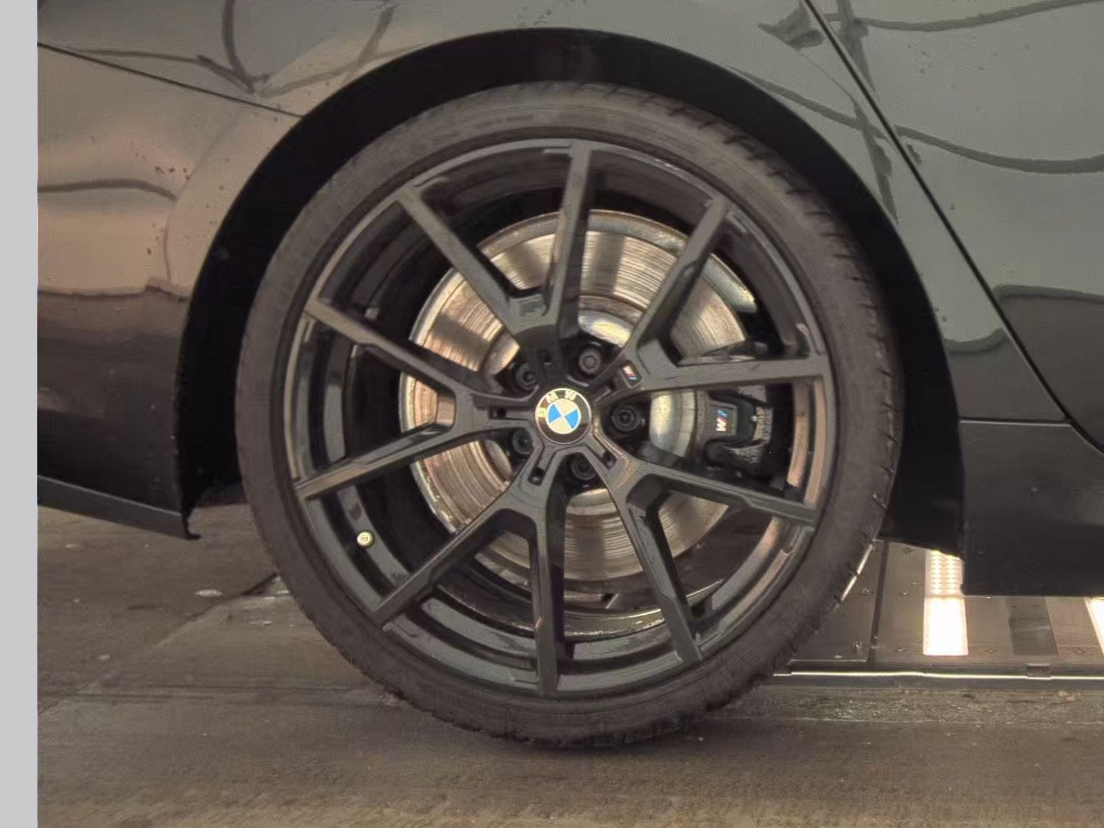 2024 BMW 8 Series 840i RWD