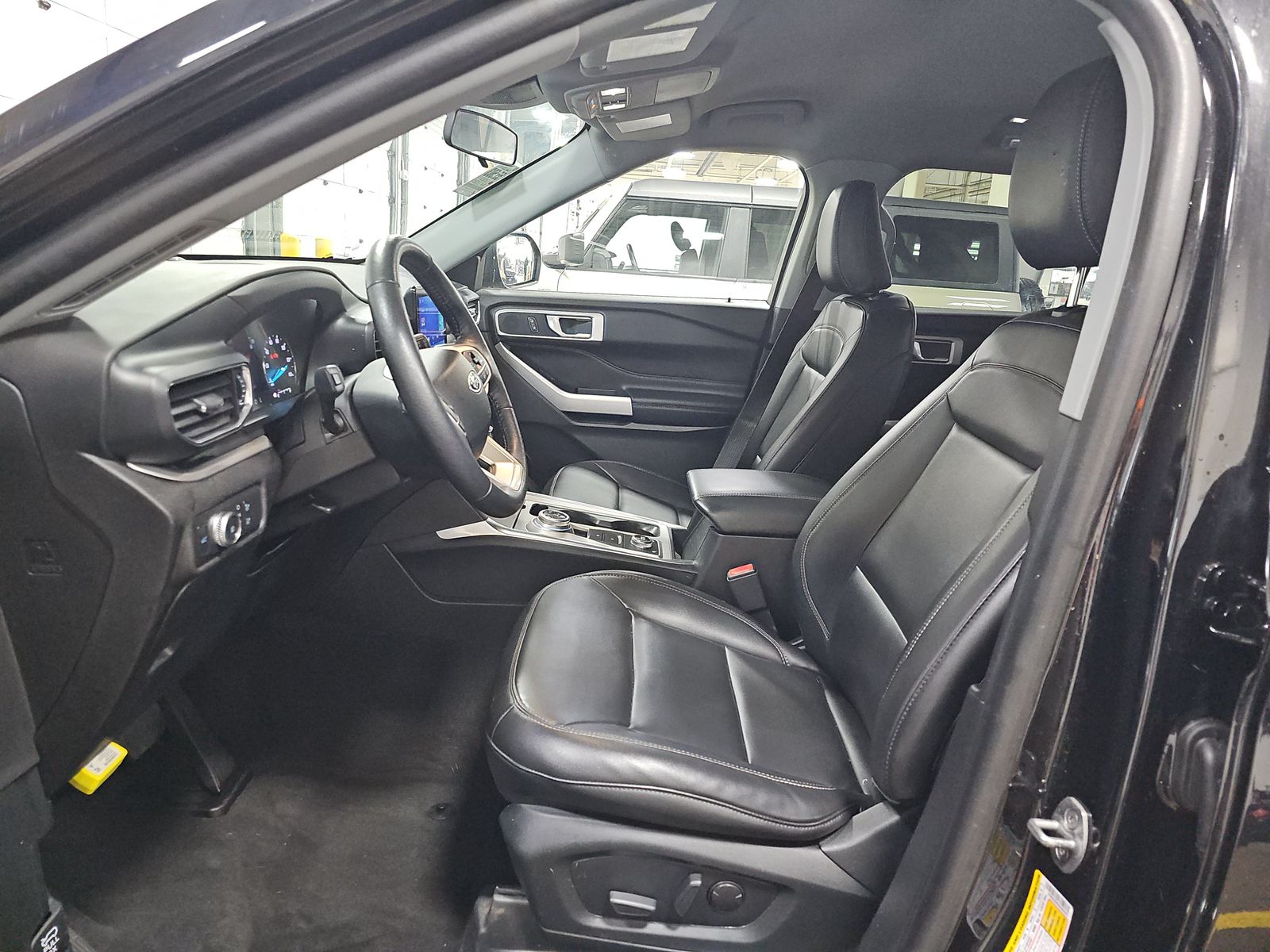 2022 Ford Explorer XLT AWD