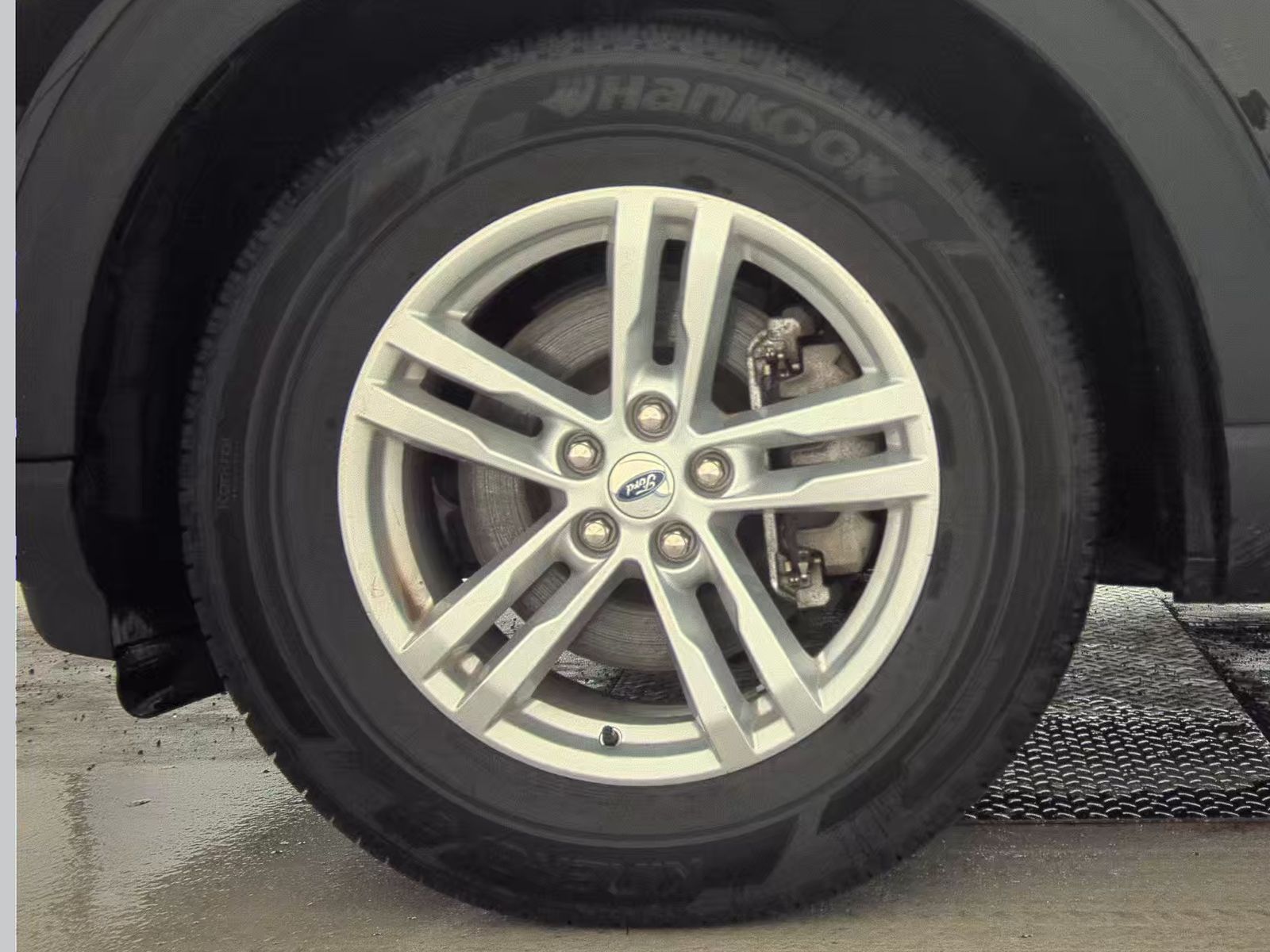 2022 Ford Explorer XLT AWD