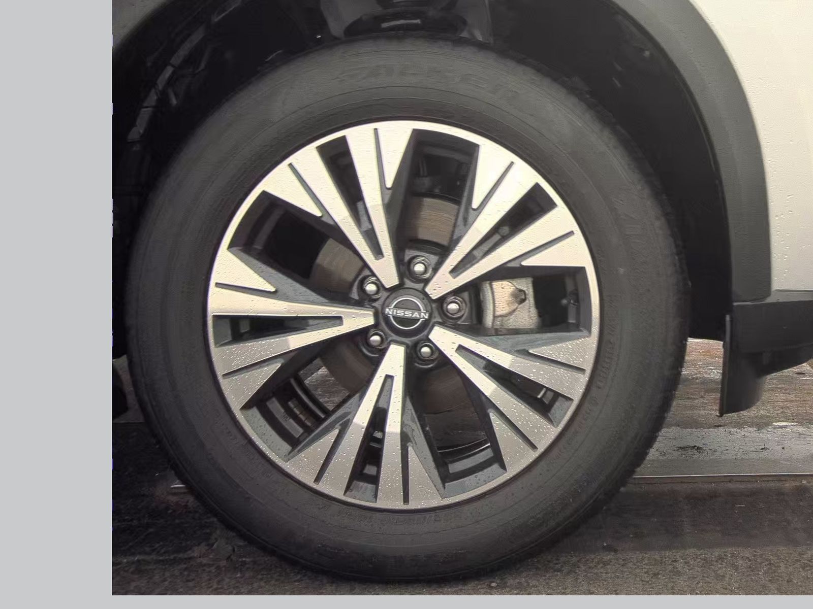 2023 Nissan Rogue SV FWD