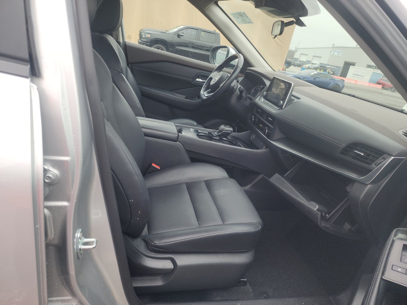 2023 Nissan Rogue SV FWD