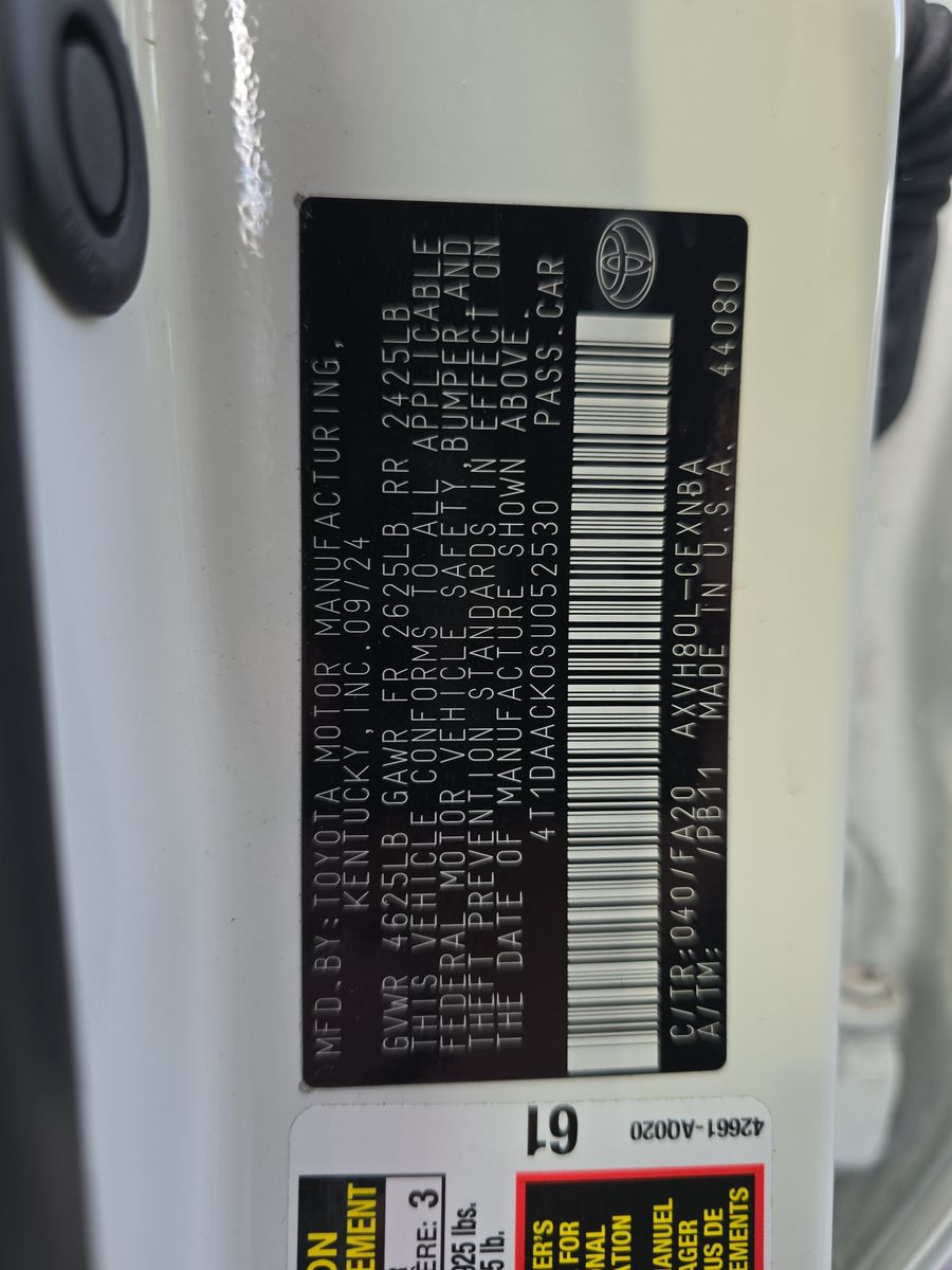 2025 Toyota Camry LE FWD