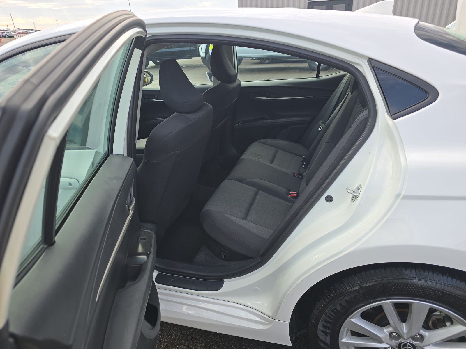 2025 Toyota Camry LE FWD