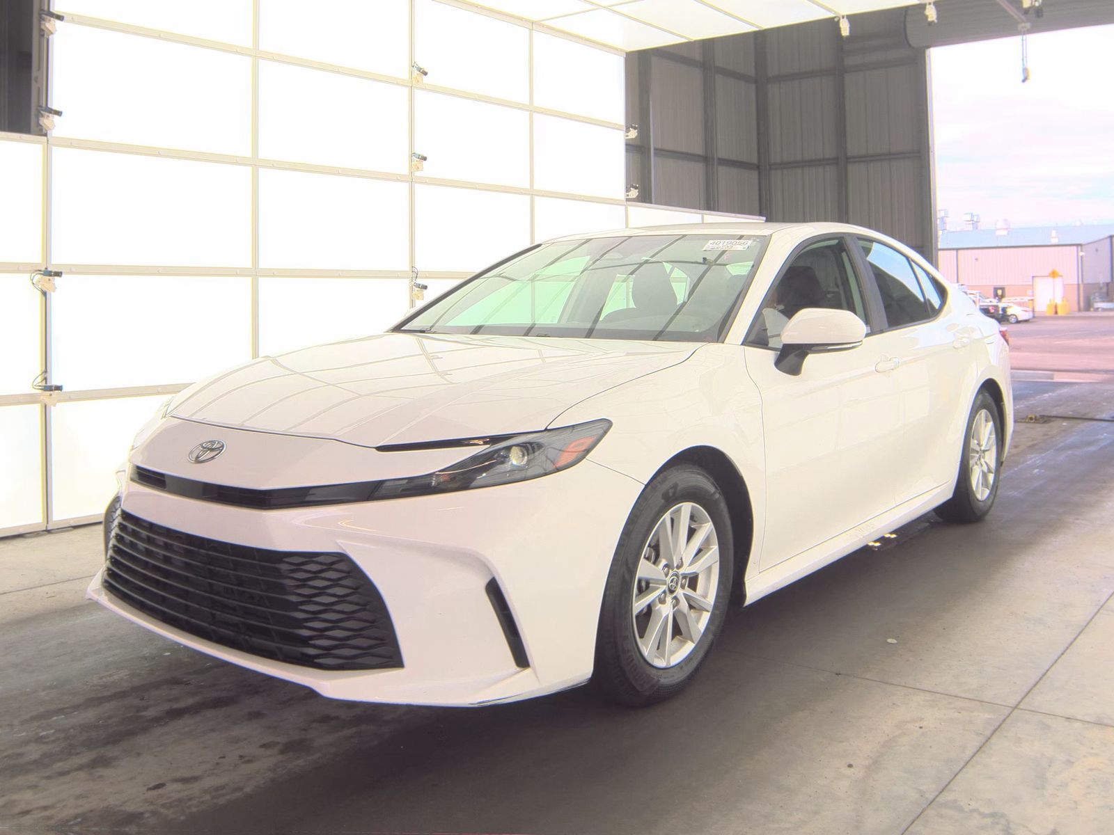 2025 Toyota Camry LE FWD
