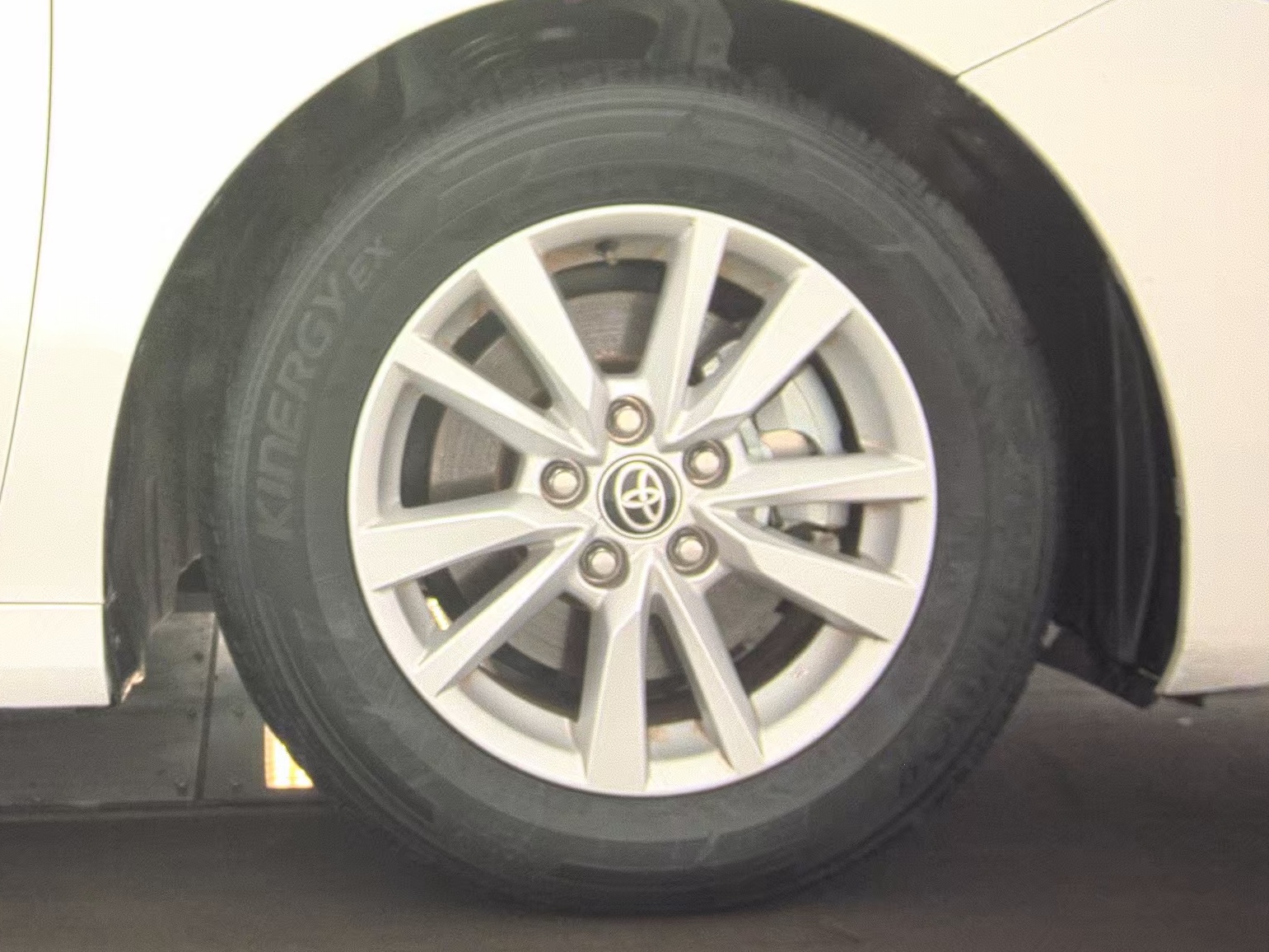 2025 Toyota Camry LE FWD