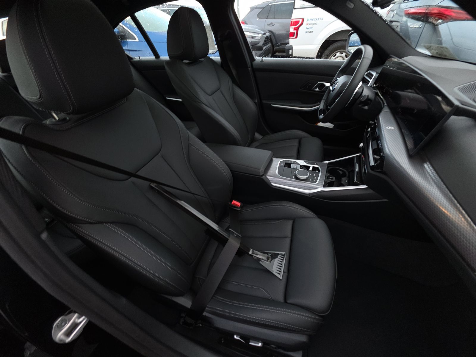 2025 BMW 3 Series 330i xDrive AWD