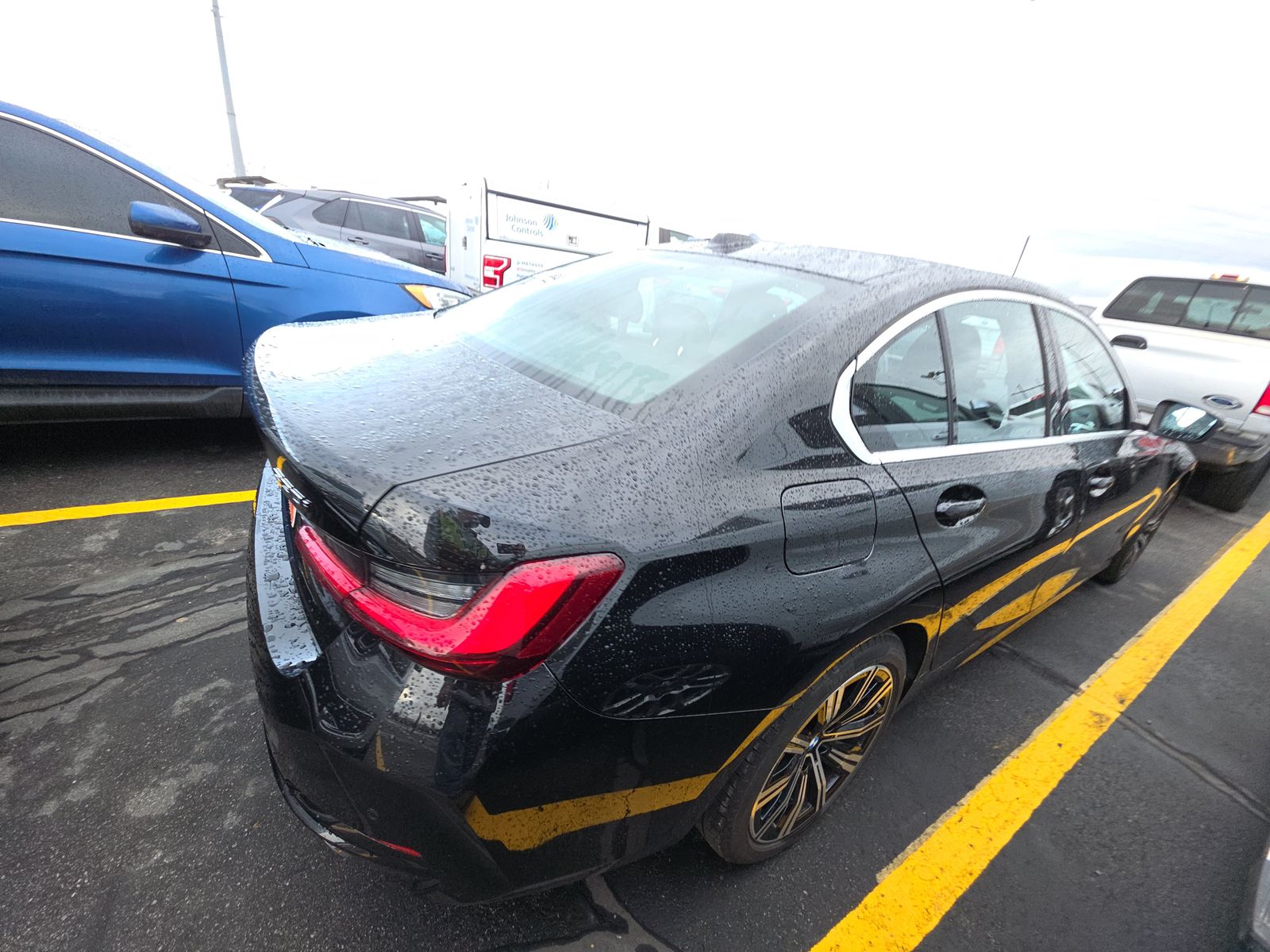 2025 BMW 3 Series 330i xDrive AWD