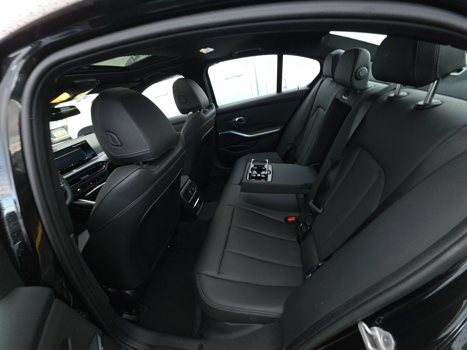 2025 BMW 3 Series 330i xDrive AWD