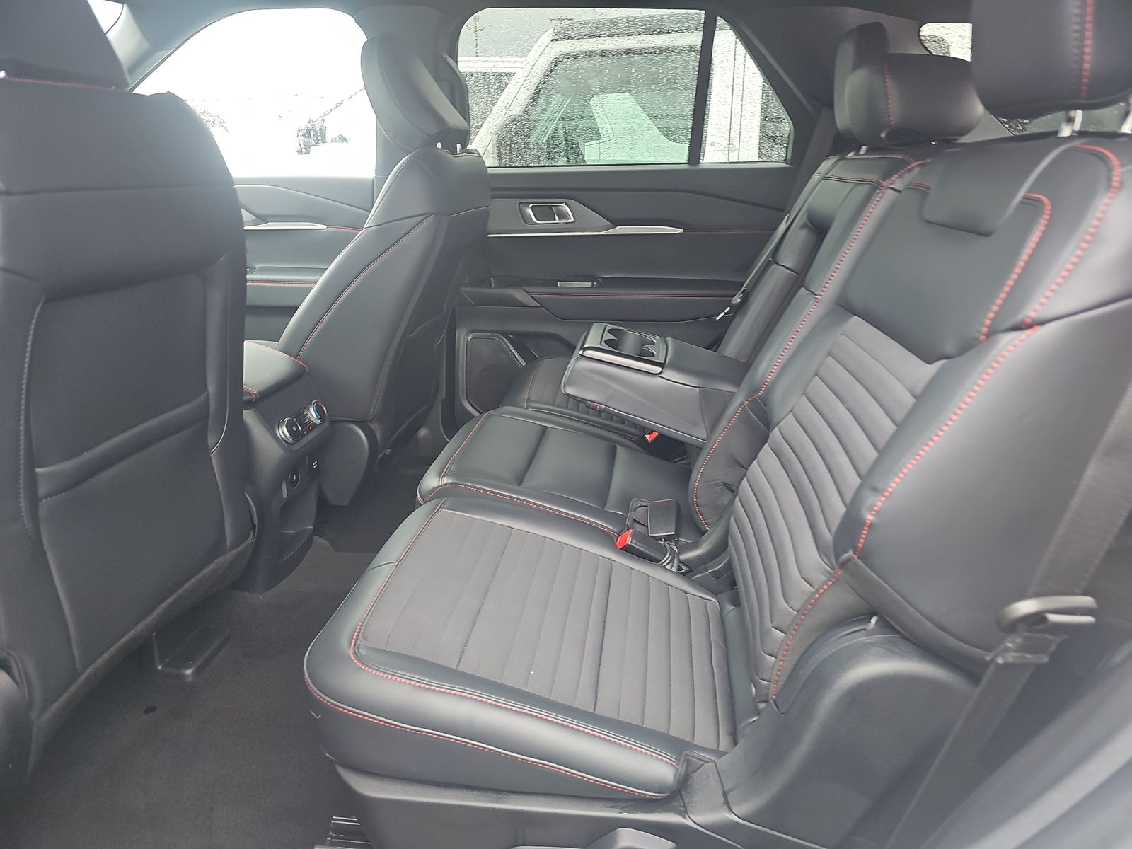 2025 Ford Explorer ST-Line AWD