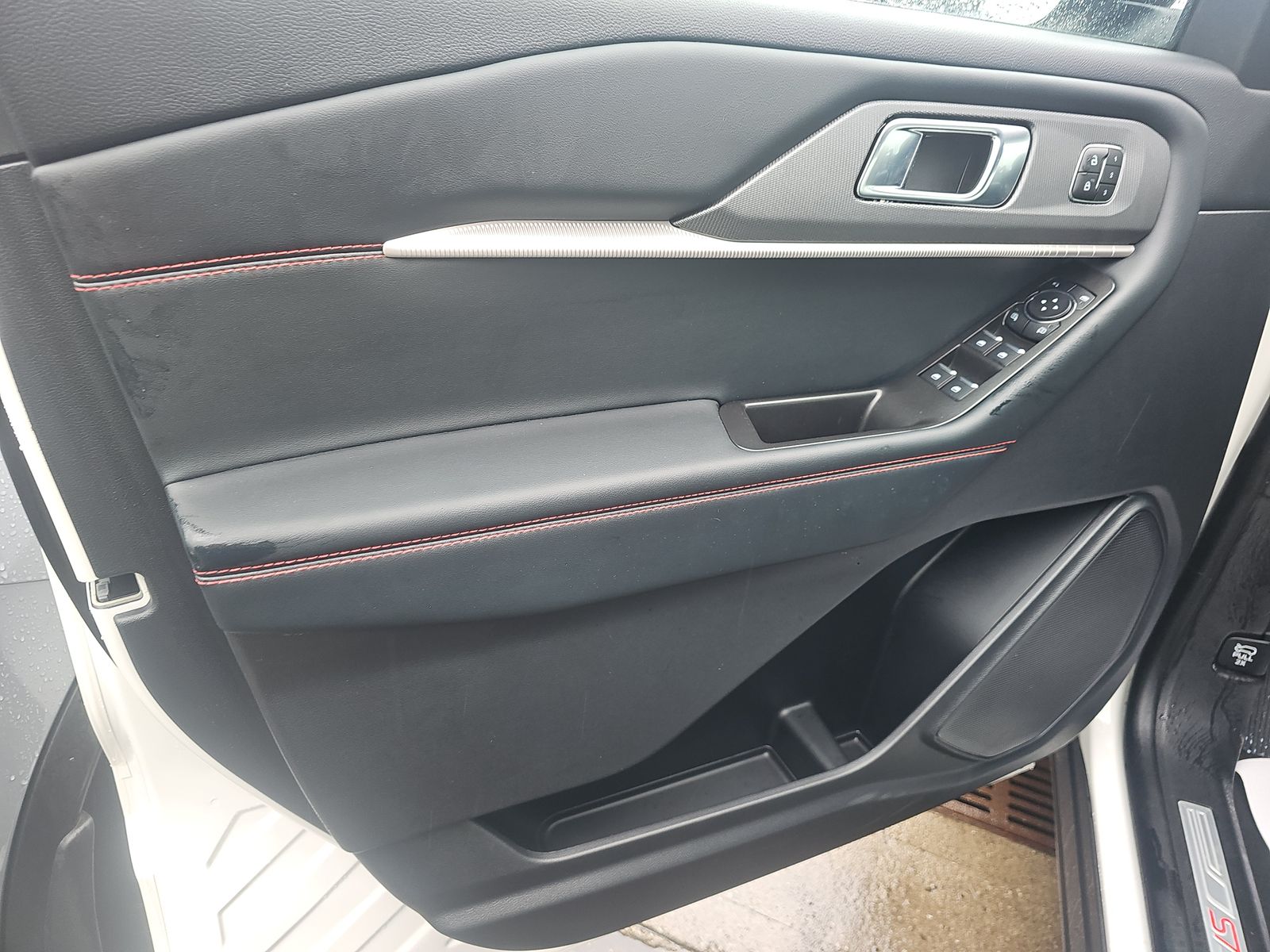 2025 Ford Explorer ST-Line AWD