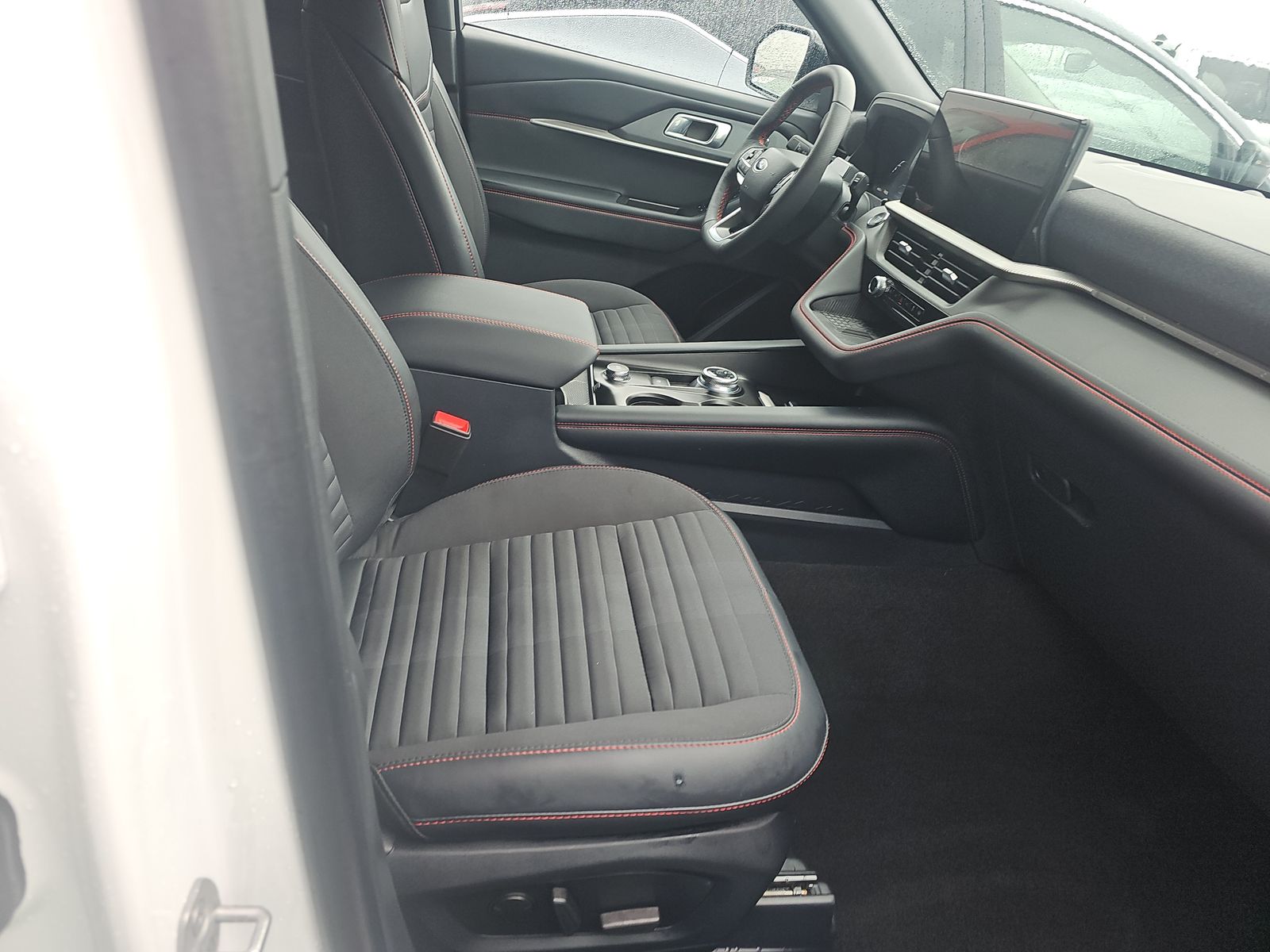 2025 Ford Explorer ST-Line AWD