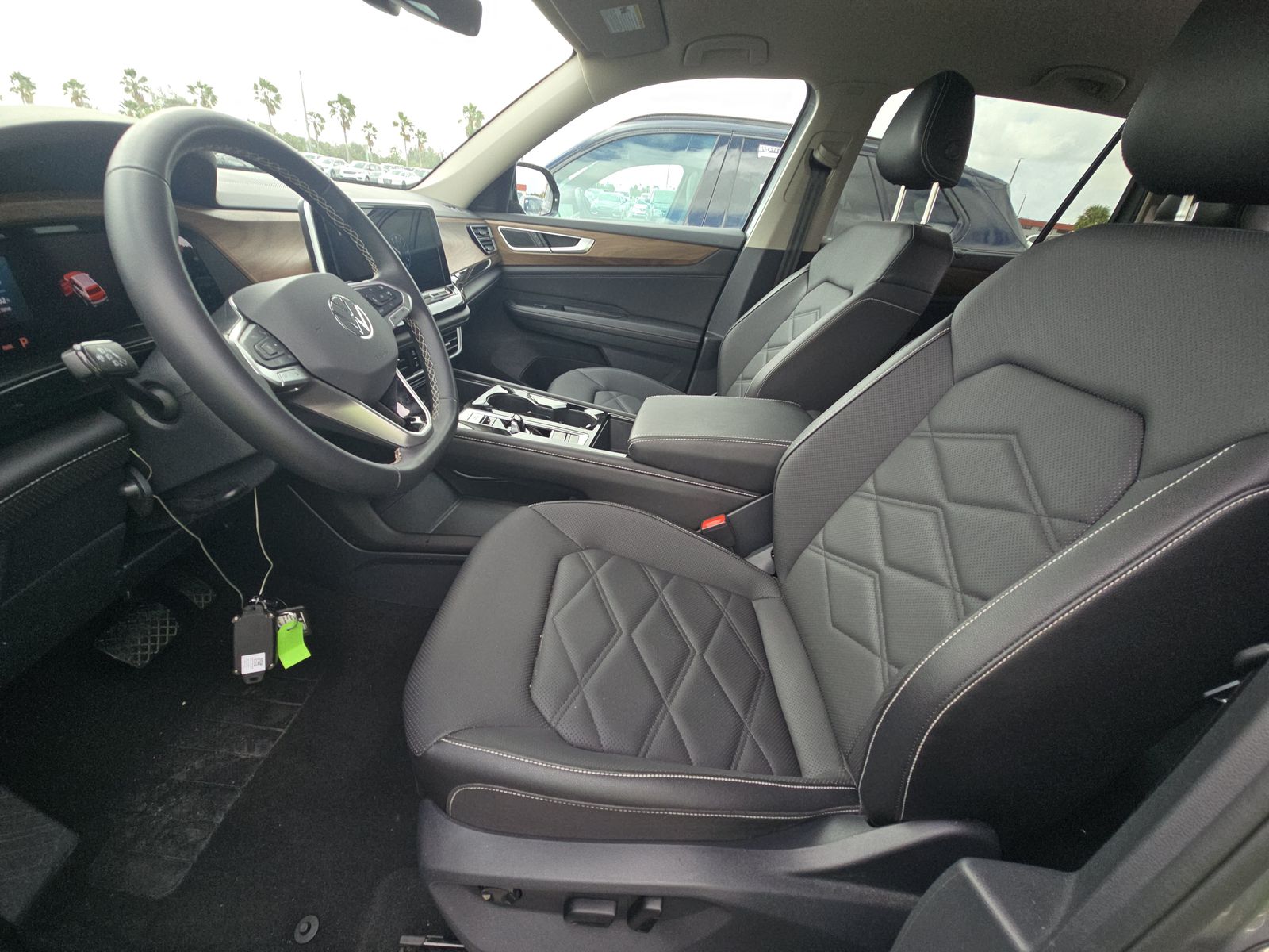 2025 Volkswagen Atlas 2.0T SE AWD