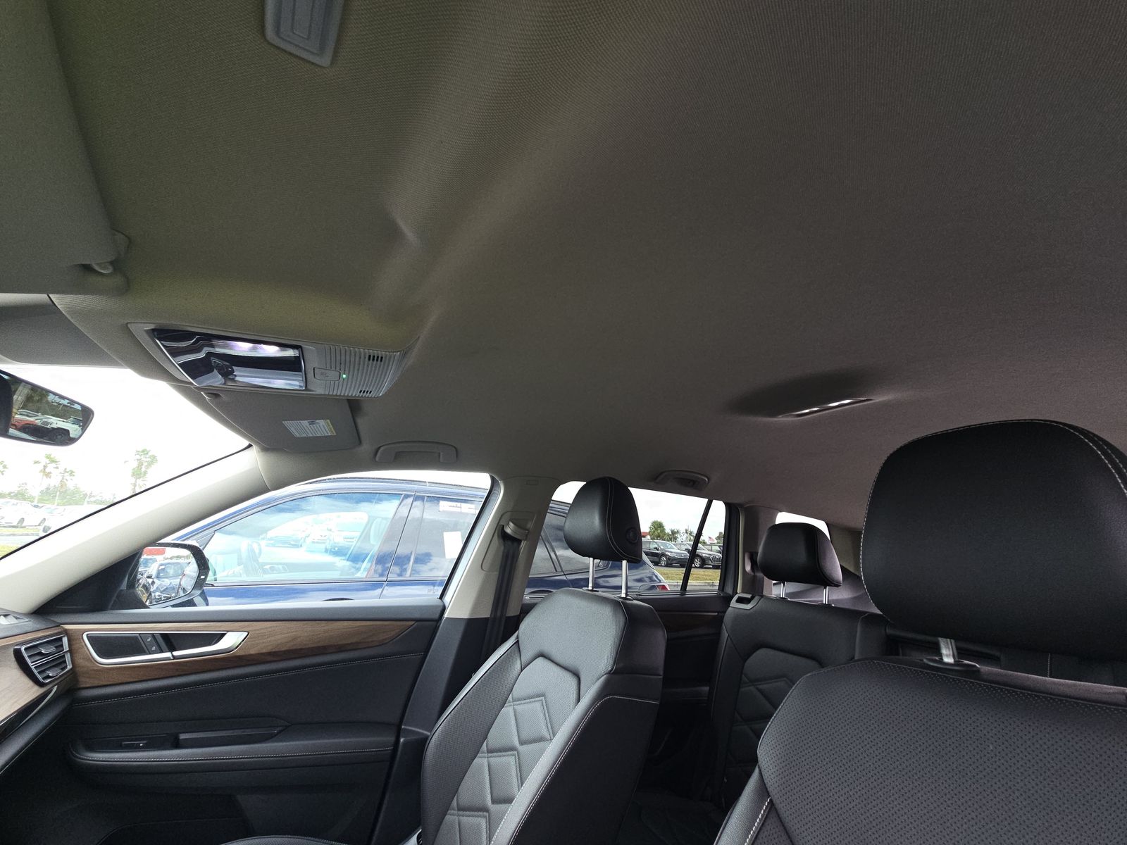 2025 Volkswagen Atlas 2.0T SE AWD