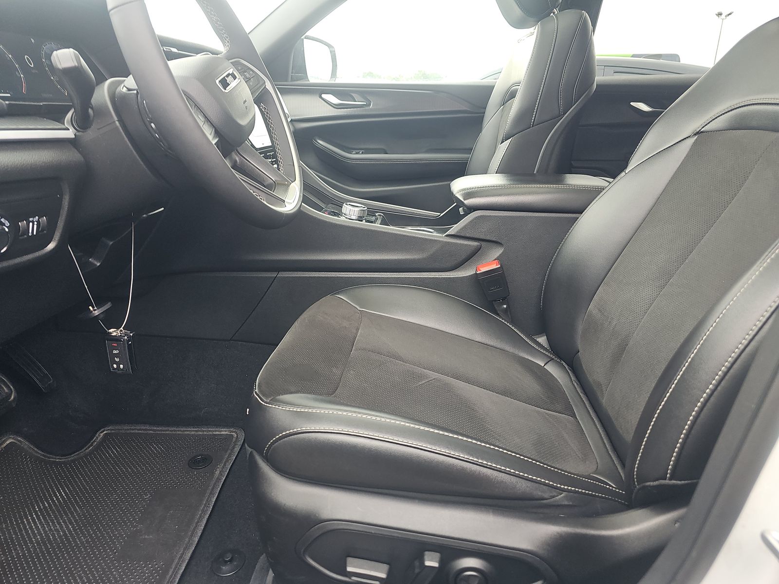 2025 Jeep Grand Cherokee Altitude X AWD